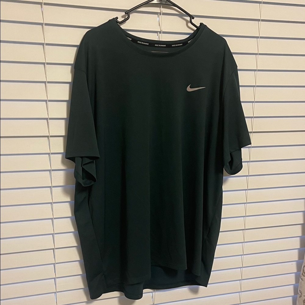 Nike Men's Running Dark Teal Green Short Sleeve Workout shirt